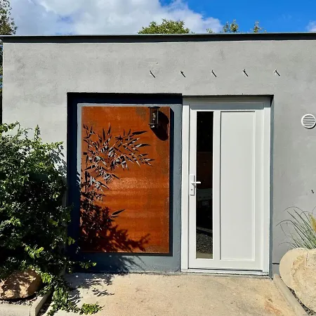 Garden - The Garage Feriehus