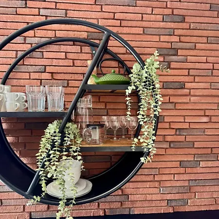 Garden - The Garage Semesterbostad *