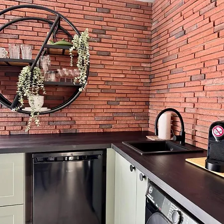 Semesterbostad Garden - The Garage