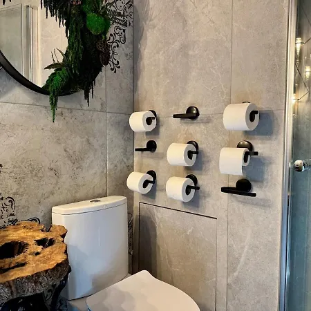 Garden - The Garage Semesterbostad Drahobudice