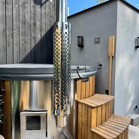 Garden - The Garage Drahobudice