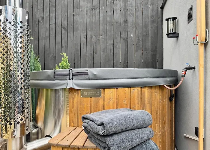Garden - The Garage